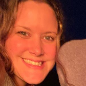 Meet your Posher, Lacey